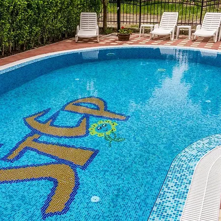 斯戴普斯酒店 3*